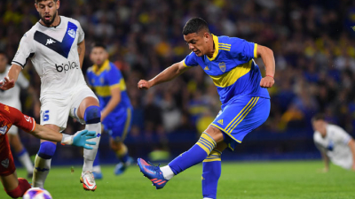 El "Toro" apareció con decisión para llevar a Boca a lo más alto