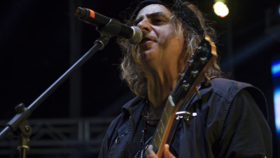 Caras extrañas, la banda de Junior de La 25, llega al Chaco