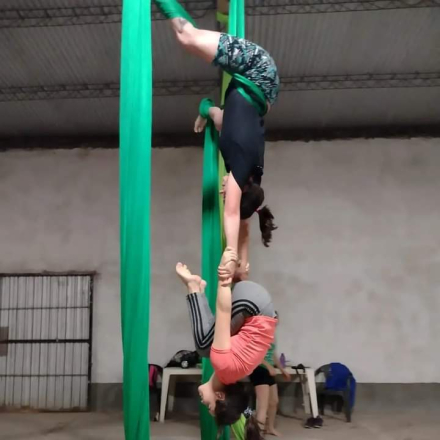 Moni Galeano_telas en san martína2022a.jpg