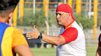Hubo acuerdo y Leonardo Fernández seguirá al frente de Sarmiento