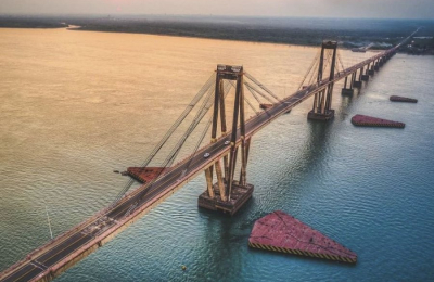 Colocarán cámaras en el puente Corrientes-Chaco para controlar la navegación