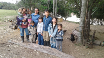 Familia en lucha desesperada por tener luz eléctrica en el paraje La Textil