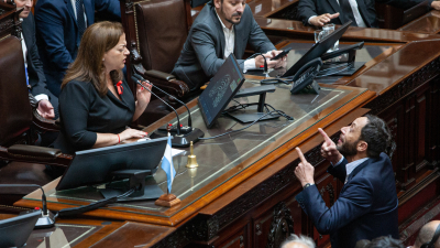 Entre insultos y gritos, se suspendió una nueva sesión en Diputados