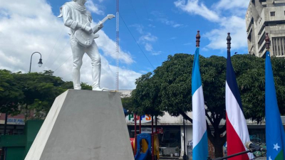 Inauguraron el monumento a Gustavo Cerati en Costa Rica