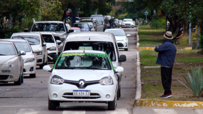 La tarifa mínima de los remises subirá a 370 pesos