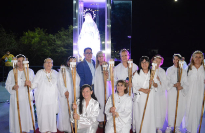Ante la imagen restaurada, el intendente pidió una bendición para la capital