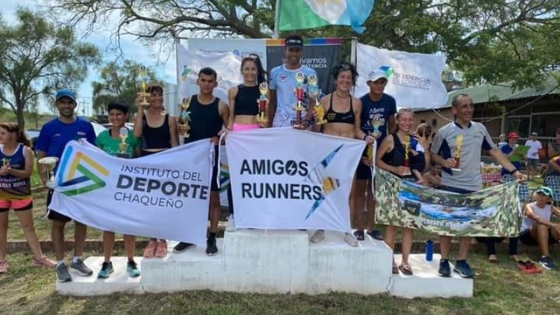 Gabriela Merlos e Ives Saucedo, los ganadores de la Carrera Solidaria por Rodrigo Zorrilla