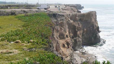 Mar del Plata: un turista español se quiso sacar una foto y terminó cayendo desde un acantilado