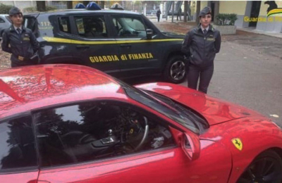 A la cárcel por un Toyota disfrazado