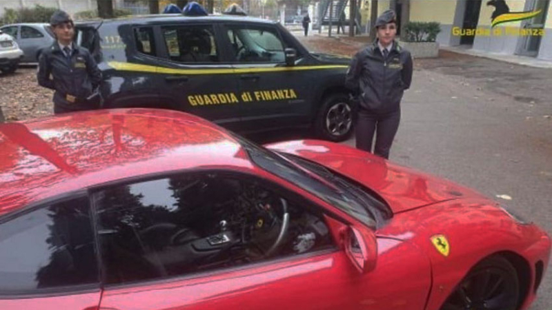 A la cárcel por un Toyota disfrazado
