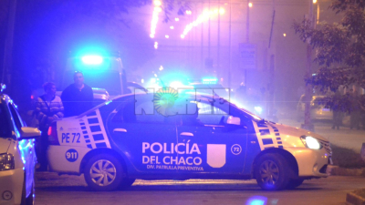 A una cuadra de la comisaría Octava: balean a joven en una canchita de fútbol