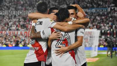 River le ganó con polémica a Argentinos en la vuelta al Monumental