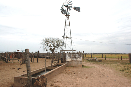 17-R-170-sequia sin agua.jpg