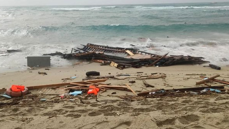 Trágico naufragio de migrantes en el sur de Italia