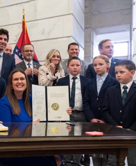 arkansas gov Sarah Huckabee Sanders.jpg
