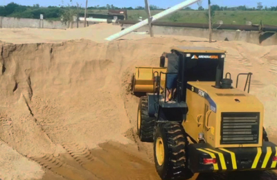 Areneras reanudan su actividad tras un paro gremial