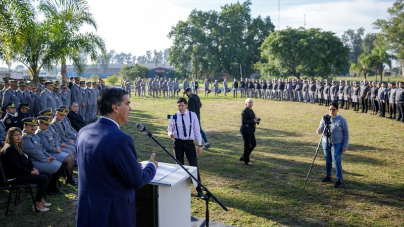 Capitanich anunció que ascenderán 490 trabajadores del Servicio Penitenciario
