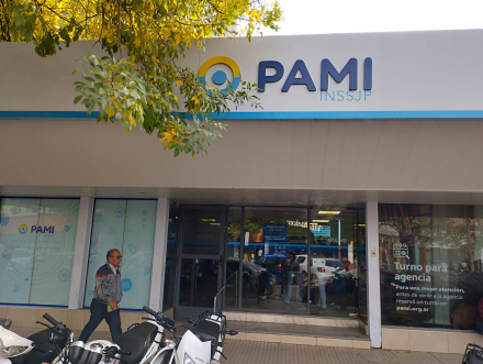 pami 2.jpg
