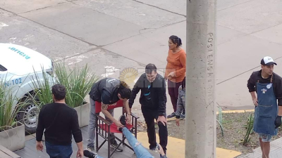La Policía interviene en el robo ocurrido en la esquina de las avenidas Wilde y Rivadavia