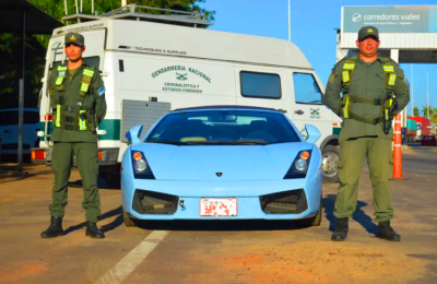 Secuestraron un auto de alta gama en el puente Chaco-Corrientes