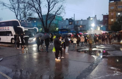 Protestas y demoras en Retiro por la desaparición de una adolescente