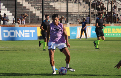 For Ever va por Villa Mitre con la ilusión de meterse en cuartos