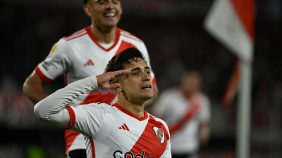 River despertó a tiempo y goleó a Barracas Central