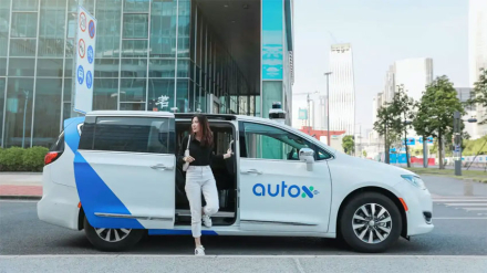 robotaxis.jpg