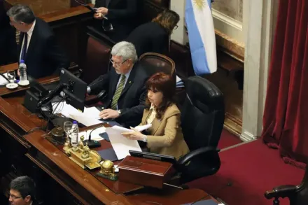 cristina-senadojpeg (1).webp