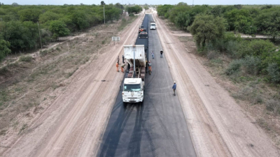 Vialidad Provincial avanza con los trabajos de pavimentación en la ruta 9