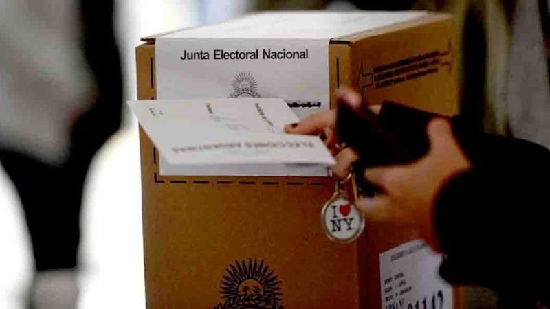 Elecciones: 451.200 argentinos residentes en el exterior podrán votar el 22 de octubre