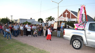 Una multitud acompañó la fiesta patronal de Santa Teresita