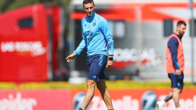 Scaloni tajante sobre el futuro de Messi: "Está vigente, dejémoslo tranquilo"
