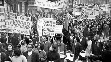 PAGINA6Y7-REVOLUCIONCHILE.webp