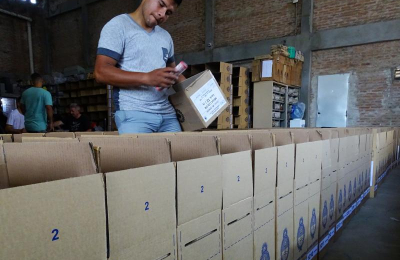 Comienza el traslado de urnas para el último turno electoral
