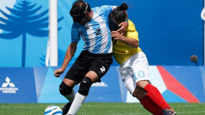 El domingo, el debut de "Los Murciélagos"