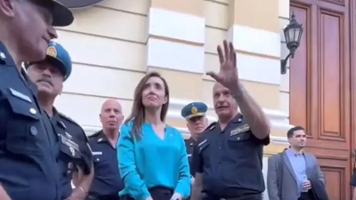 Villarruel comienza a mostrar lo que será su impronta como vice
