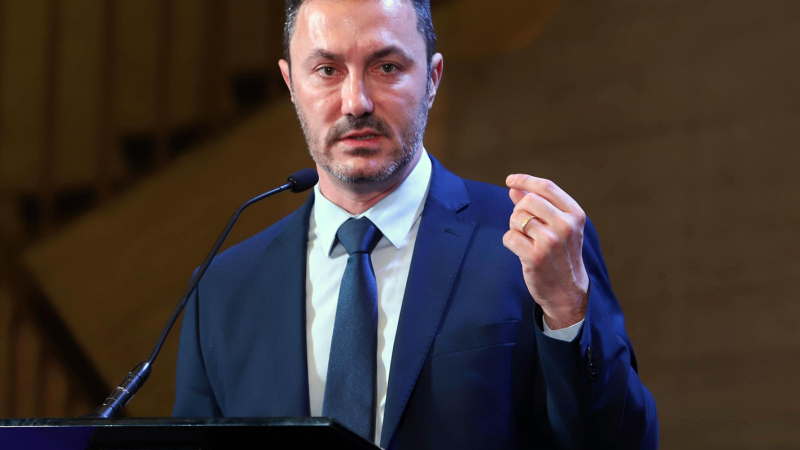 Javier Milei confirmó a Luis Petri al frente del Ministerio de Defensa