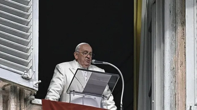 El Papa destacó "la fidelidad en las cosas sencillas" de María en el Día de la Virgen