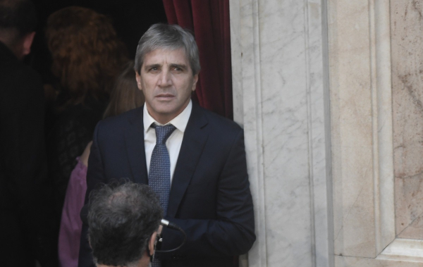 Luis Toto Caputo en la la asunción presidencial en el Congreso de la Nación. Foto: Federico López Claro.