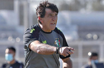 Costas puso la firma en Racing: "Se me cumplió un sueño más"