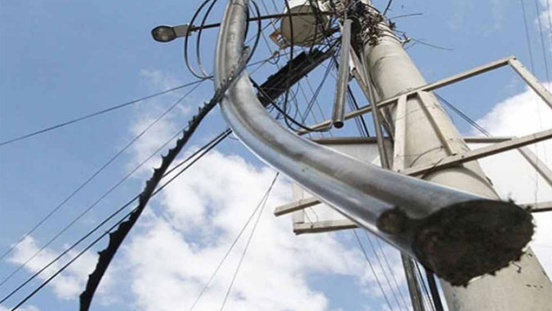 Miles de personas sin teléfono ni internet por robo de cables en Resistencia