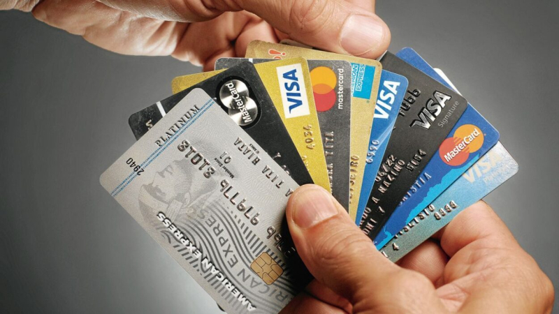 Tarjetas de crédito: las modificaciones que hace el DNU de Milei