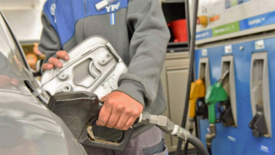 Avalan la decisión de establecer como servicio esencial la venta de combustibles