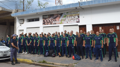 Presentaron a los estudiantes de policía en el marco del programa "Fiestas Seguras"