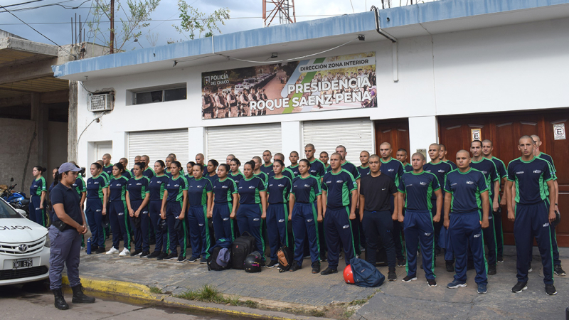 Presentaron a los estudiantes de policía en el marco del programa "Fiestas Seguras"