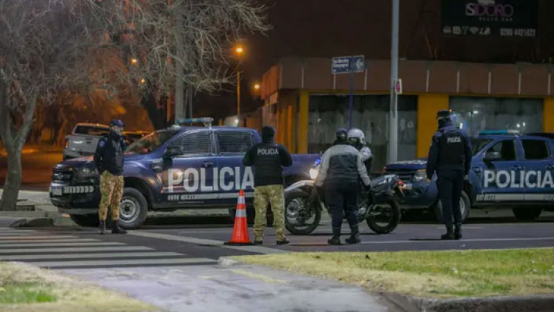 Una bala perdida se cobró la vida de una joven en Mendoza