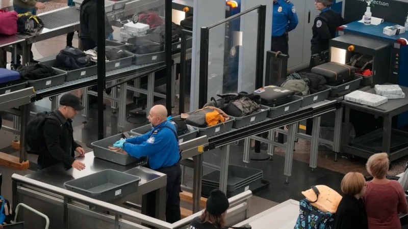 Ley Ómnibus: se podrán ingresar productos importados para uso personal sin pagar impuestos
