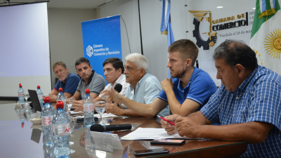 El municipio no clausurará ni multará comercios, pero pide cumplir las normas vigentes