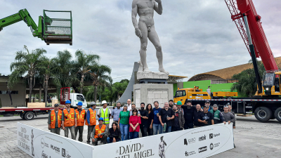 Empresarios chaqueños contribuyen con la colocación del calco del David